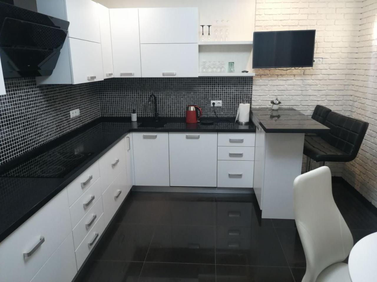 Сучасна Квартира В Жк Friendly House Kiev Ngoại thất bức ảnh